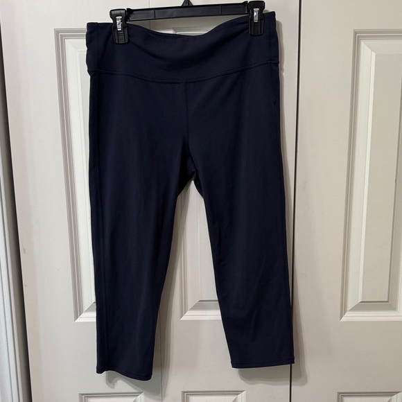 Athleta Navy Lycra 7/8 Leggings - Picture 1 of 4